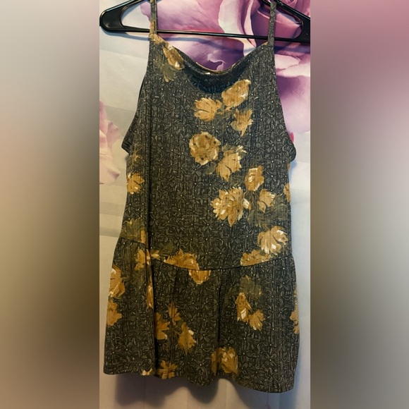 Maurice’s Spaghetti Strap Top Grey With Floral XL - Picture 3 of 7